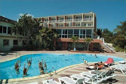 Hotel Atlantico 3 *** / Playa del Este / Cuba 