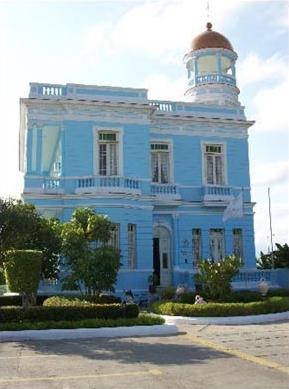 Hostal Palacio Azul 2 ** / Cienfuegos / Cuba 