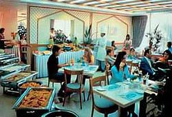 Hotel Palm Beach Rotana Inn 3 ***  / Duba