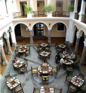 Hotel Patio Andaluz 3 *** / Quito / Equateur