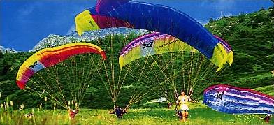 Hôtel Belle Plagne 2 ** / Savoie / France / Parachutes