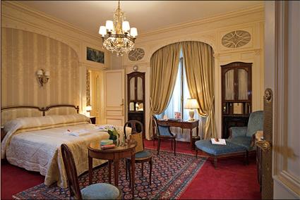 Hotel Raphael 4 **** / Paris / France