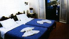 H�tel Kanales 4 **** / Paros / Gr�ce / Chambre