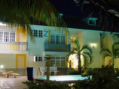 Hotel Le Petit Havre 2 ** / Gosier