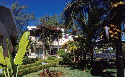 Hotel Le Bougainville 2 ** / Belle Mare / le Maurice