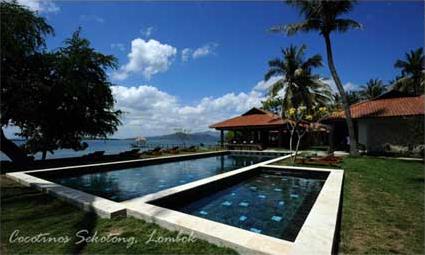 Hotel Cocotinos 3 *** / Baie de Sekotong / Lombok