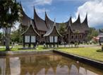Les Circuits &agrave; Sumatra & C&eacute;l&egrave;bes / Les rois de Minangkabau / Indon&eacute;sie