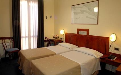 Hotel Centrale Byron 3 *** / Ravenne / Adriatique