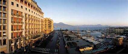 Grand Hotel Vesuvio 5 ***** / Naples / Italie