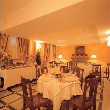 Hotel Royal Court 3 *** Sup. / Rome / Italie