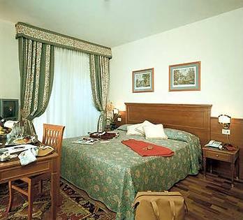Hotel Santa Costanza 3 *** / Rome / Italie