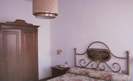 Hotel Arnolfo 3 *** / Colle Val d'Elsa / Toscane