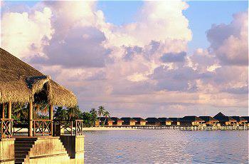 Hotel Medhufushi 5 ***** / Atoll de Meemu / �les Maldives 