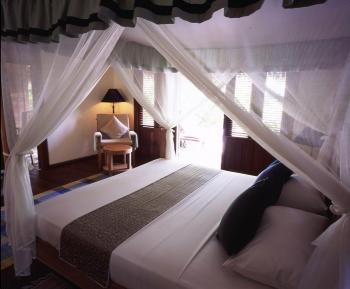 Hotel Medhufushi 5 ***** / Atoll de Meemu / �les Maldives 