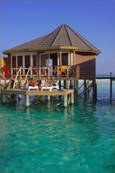 Hotel Keredu Island Resort 3 ***/ Atoll Lhaviyani / �les Maldives