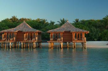 Hotel Full Moon 4 **** / Atoll de Malé Nord / Îles Maldives