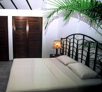 Hotel �le d'Embudu 2 ** / Atoll de Mal� Sud / �les Maldives 
