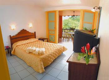 Hotel Domaine de Belfond 2 ** / Sainte Anne / Martinique