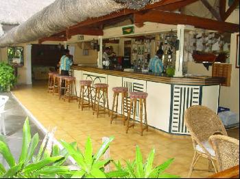 Hotel Emeraude 2 ** / Belle Mare / �le Maurice