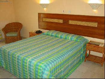 Hotel Emeraude 2 ** / Belle Mare / �le Maurice