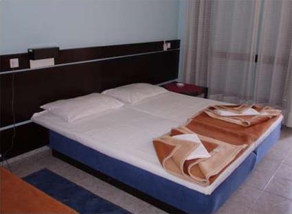 Hotel Club Palas 3 *** / Petrovac / Mont�n�gro