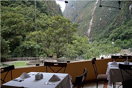 Hotel Hatuchay Towers 3 *** / Machu Picchu / Prou