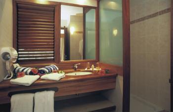Hotel Novotel Bora Bora Beach Resort 3 *** / Bora Bora