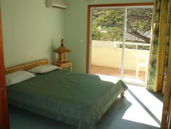 Hotel Hibiscus 2 ** / Moorea