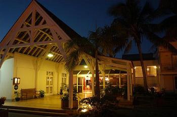 Hotel Alamanda 2 ** / Saint Gilles / Réunion
