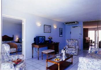 Hotel Beach Plaza 4 **** / Baie de Marigot / Saint-Martin 