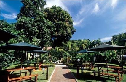 Hotel Château Saint Cloud 2 ** / La Digue / Seychelles