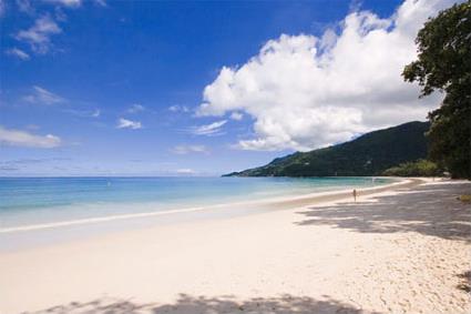 Hotel Berjaya Beauvallon Bay Beach Resort 3 *** / Mah / Seychelles