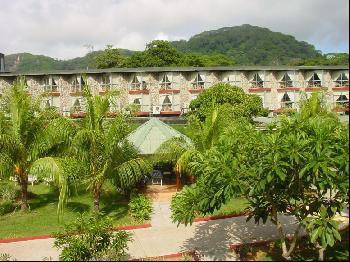 Hotel Berjaya Beauvallon Bay Beach Resort 3 *** / Mah� / Seychelles