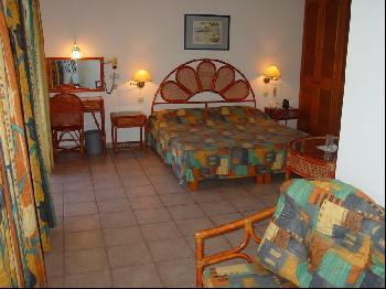 Hotel Le Coral Strand 3 *** / Mah� / Seychelles