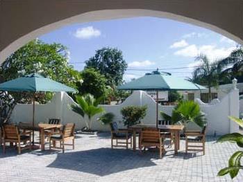 Hotel The Britannia  2 ** / Praslin / Seychelles