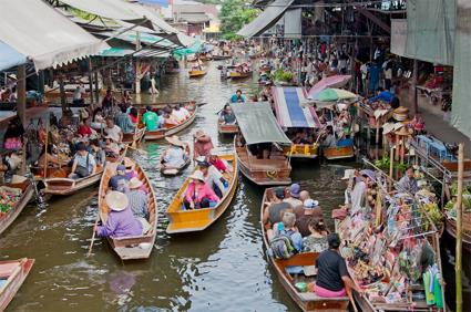 Les Excursions  Bangkok / Le march flottant de Damnoen Saduak / Thalande