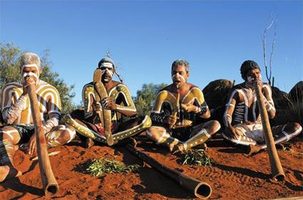 Ayers Rock / Excursions Insolites / Dcouverte du monde aborigne / Australie