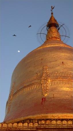 Les Excursions  Mandalay / Les fresques de Pow Win Daung / Birmanie