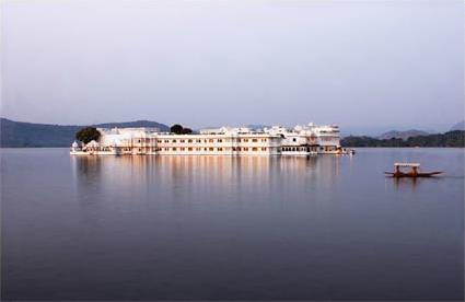 Hotel Taj Lake Palace 5 ***** / Udaipur / Rajasthan