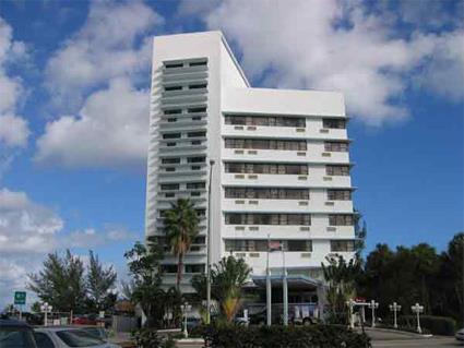 Hotel Howard Jonhson Plaza Dezerland Beach & Spa 3 *** / Miami / Floride