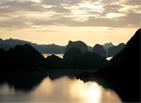 Les Excursions &agrave; Hanoi / Les paysages d'estampes de Hoa Lu / Vietnam