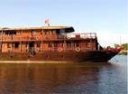 Vietnam au fil de l'eau /  Un Sampan sur le M&eacute;kong / Vietnam