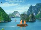 Vietnam au fil de l'eau / Une jonque dans la baie / Vietnam