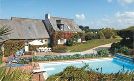 Villas de rve avec piscine prive et Demeures de charme / Bretagne - Finistre / France
