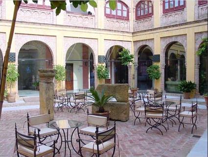 Hotel Alcazar de la Reina 4 **** / Carmona / Andalousie