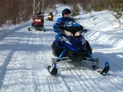 Dcouvertes Motoneige / La piste des Amrindiens / Canada