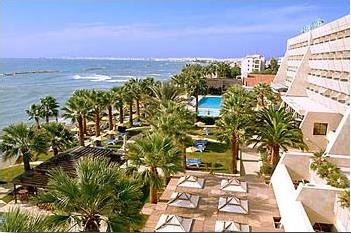 Hotel Palm Beach 4 **** / Lanarca / Chypre