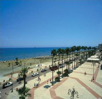 Hotel Les Palmiers 2 ** / Larnaca / Chypre
