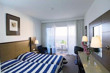 Hotel Mediterranea Beach 4 **** / Limassol / Chypre