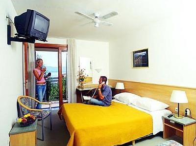 Hotel Bonaca 3 *** / le de Brac / Croatie